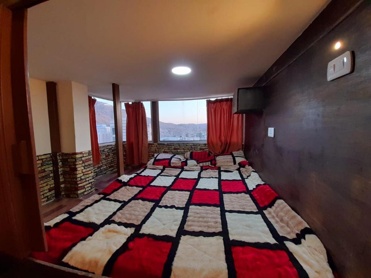 Petra Cabin Hostel Wadi Musa Luaran gambar